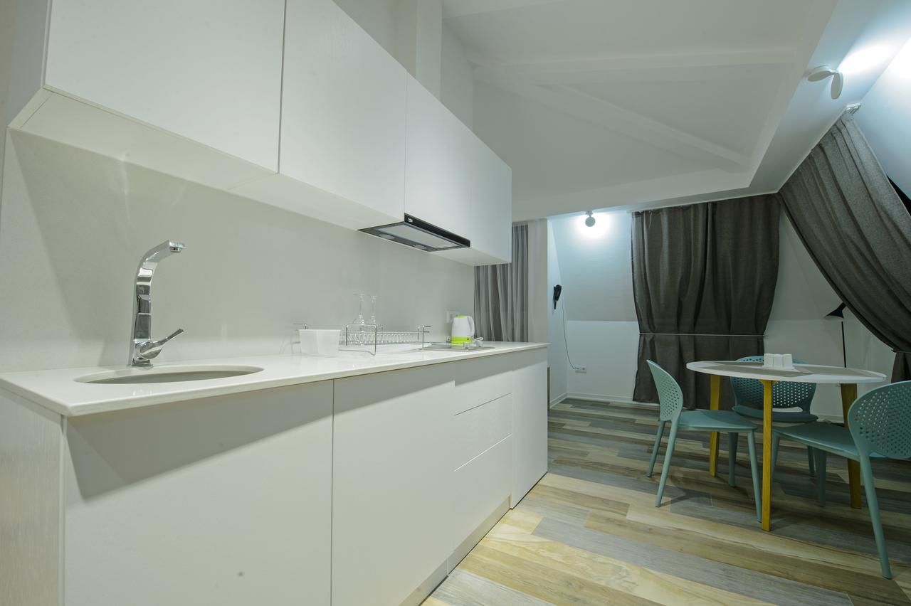 Отель Mariinsky ApartHotel Батуми