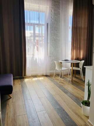 Отель Mariinsky ApartHotel Батуми Апартаменты-6