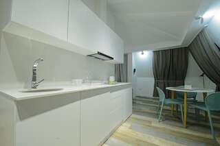 Отель Mariinsky ApartHotel Батуми Улучшенные апартаменты-4