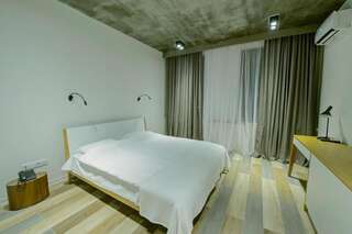 Отель Mariinsky ApartHotel Батуми Стандартные апартаменты-5